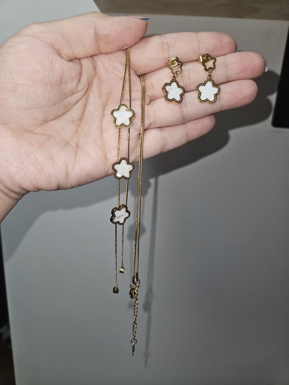 Gold & White Flower Pendant Necklace and Earring Set